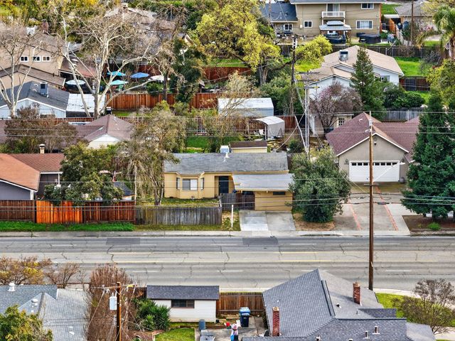 3932 whitney Ave, Sacramento, CA 95821