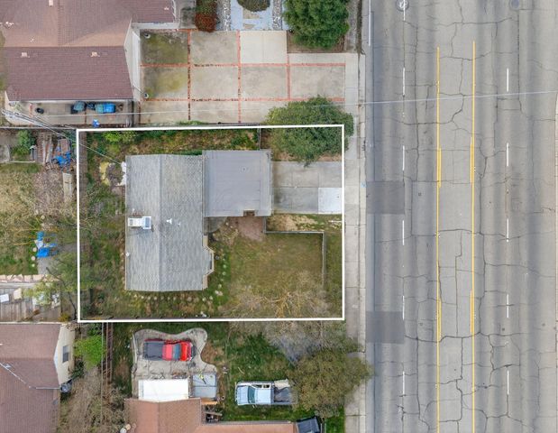 3932 whitney Ave, Sacramento, CA 95821