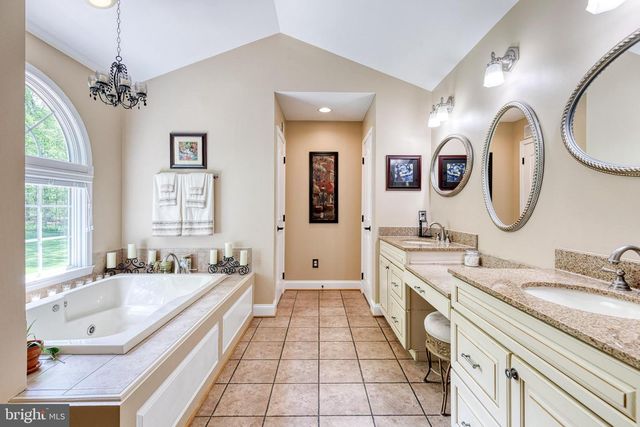 1263 MACTON RD, Street, MD 21154