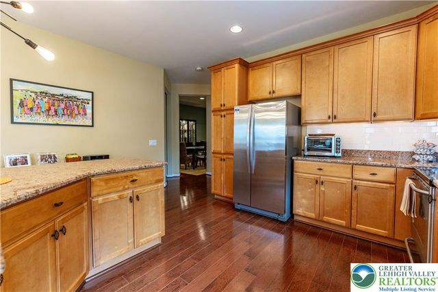 110 Moor Drive, Palmer Twp, PA 18045