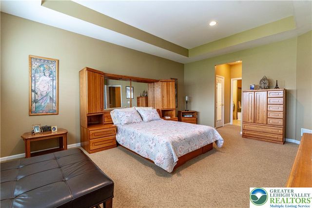110 Moor Drive, Palmer Twp, PA 18045