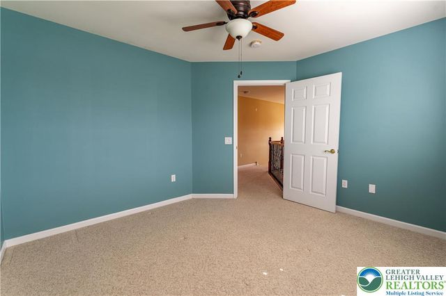 110 Moor Drive, Palmer Twp, PA 18045