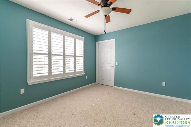 110 Moor Drive, Palmer Twp, PA 18045