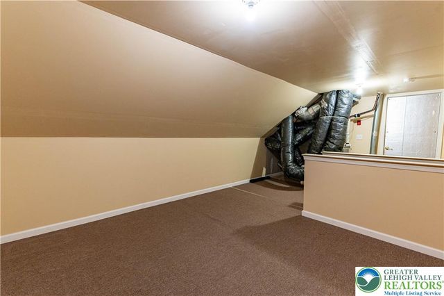 110 Moor Drive, Palmer Twp, PA 18045
