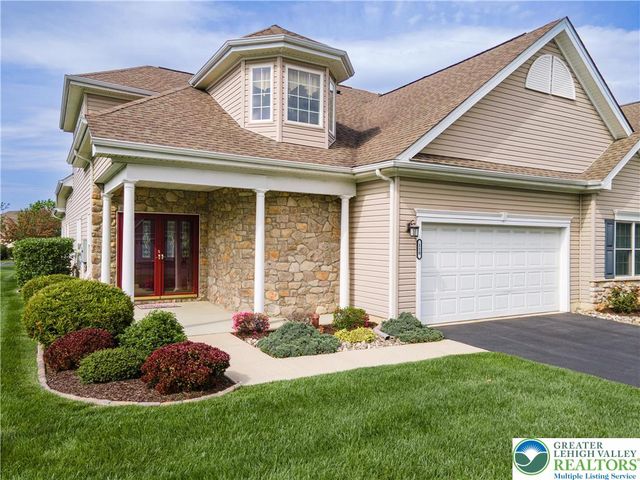 110 Moor Drive, Palmer Twp, PA 18045