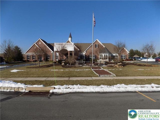110 Moor Drive, Palmer Twp, PA 18045