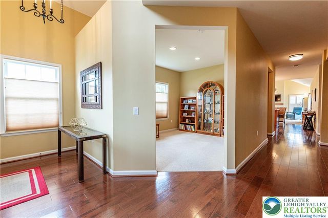 110 Moor Drive, Palmer Twp, PA 18045