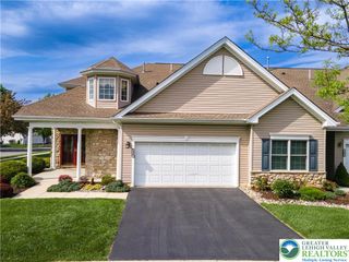 110 Moor Drive, Palmer Twp, PA 18045