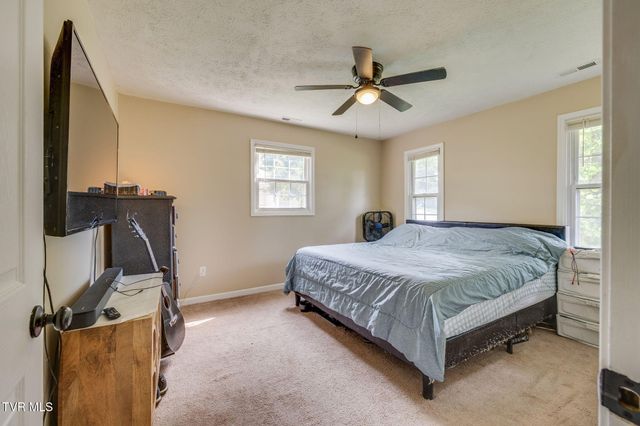 126 Country Hills Drive, Jonesborough, TN 37659