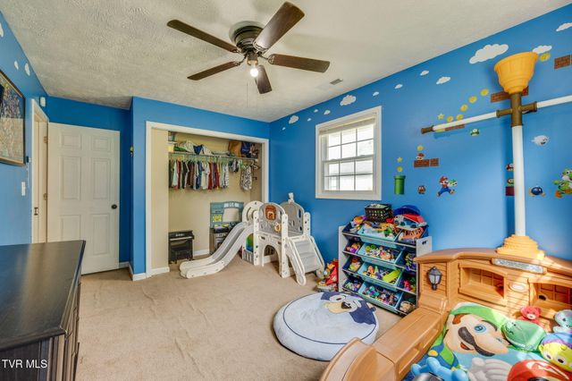 126 Country Hills Drive, Jonesborough, TN 37659
