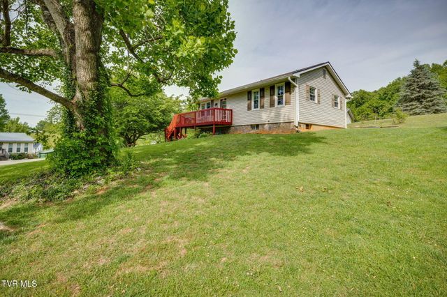 126 Country Hills Drive, Jonesborough, TN 37659