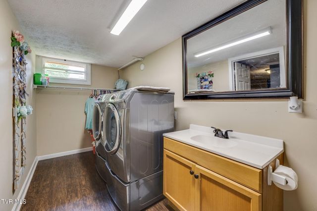 126 Country Hills Drive, Jonesborough, TN 37659