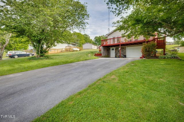 126 Country Hills Drive, Jonesborough, TN 37659