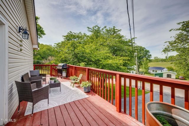 126 Country Hills Drive, Jonesborough, TN 37659