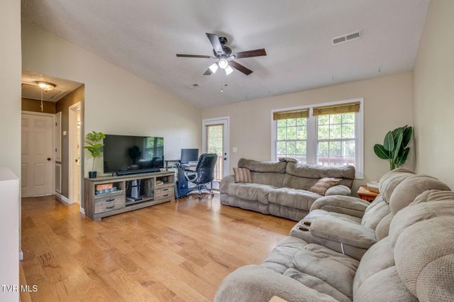 126 Country Hills Drive, Jonesborough, TN 37659