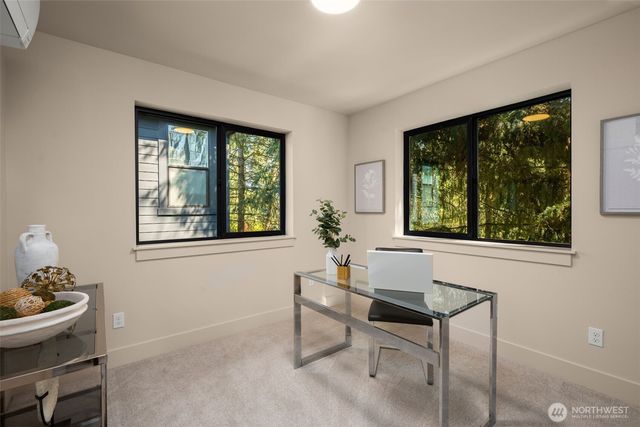 12910 NE 70th Place, Kirkland, WA 98033
