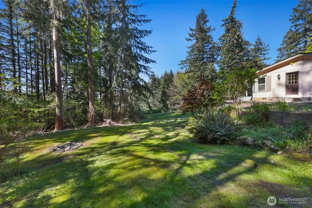 7777 Hellman Road, Clinton, WA 98236