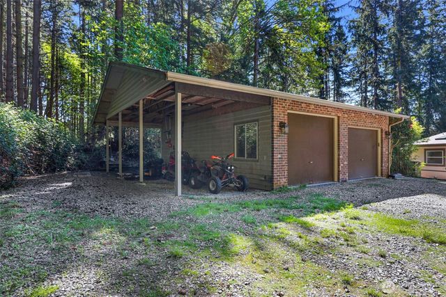 7777 Hellman Road, Clinton, WA 98236
