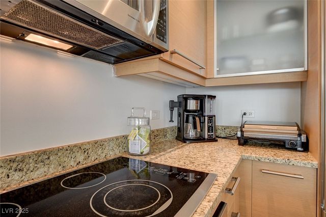 222 Karen Avenue 4101, Las Vegas, NV 89109