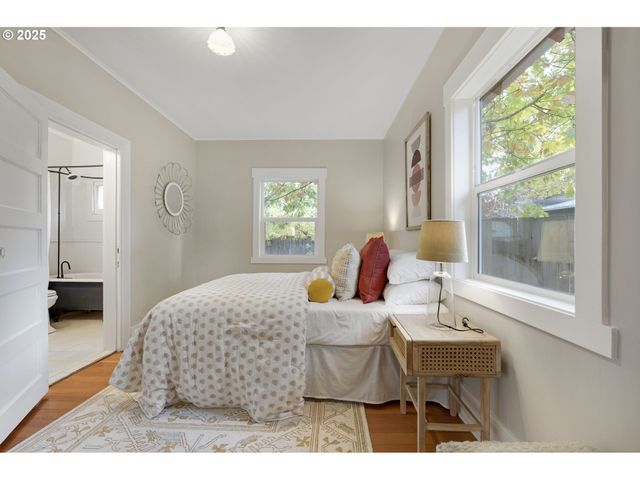 9452 N POLK Ave, Portland, OR 97203