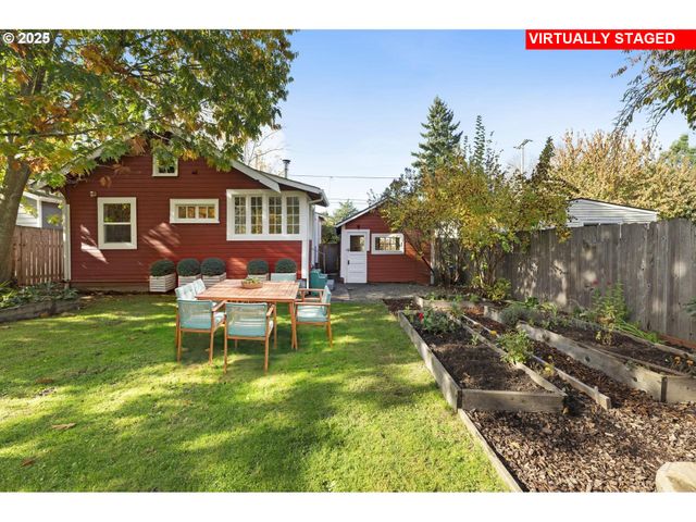 9452 N POLK Ave, Portland, OR 97203