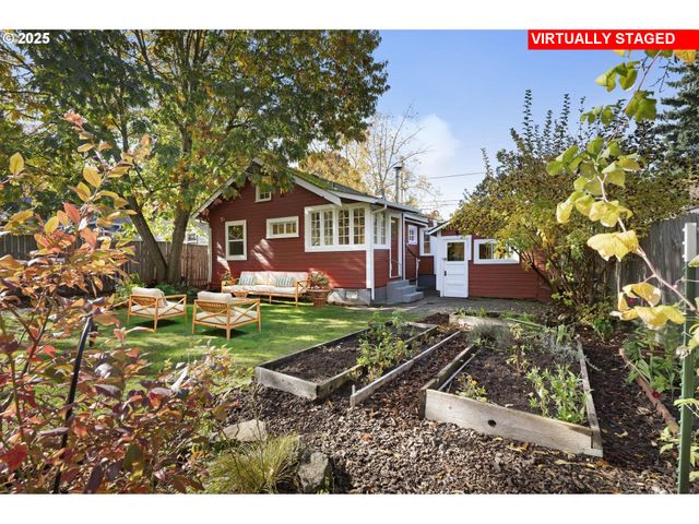 9452 N POLK Ave, Portland, OR 97203