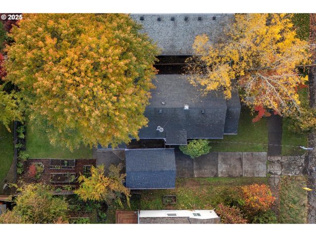 9452 N POLK Ave, Portland, OR 97203