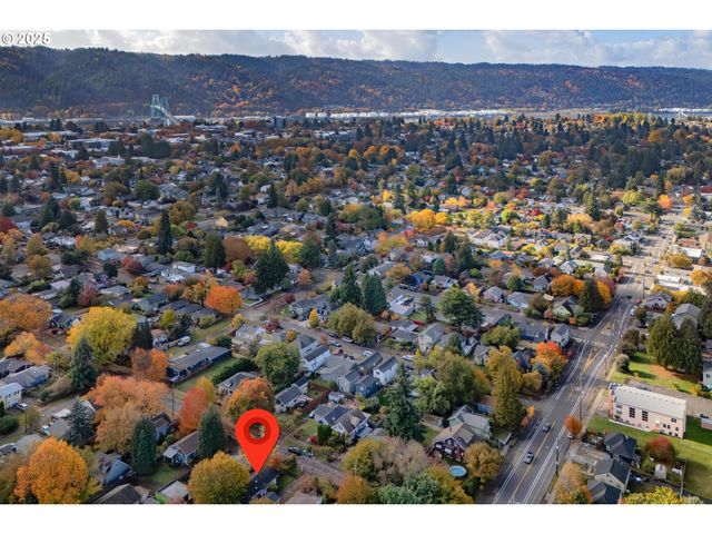 9452 N POLK Ave, Portland, OR 97203