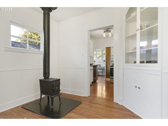 9452 N POLK Ave, Portland, OR 97203