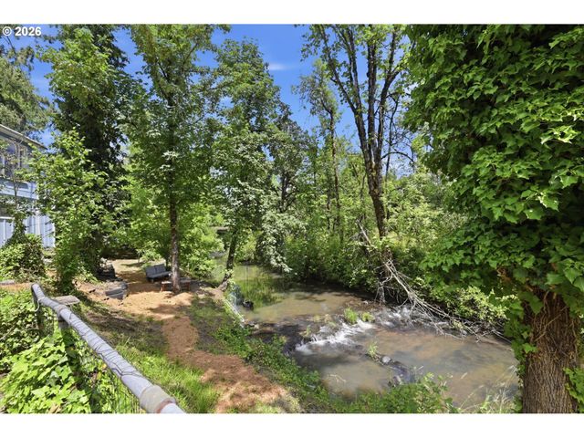 37340 CAMP CREEK Rd, Springfield, OR 97478