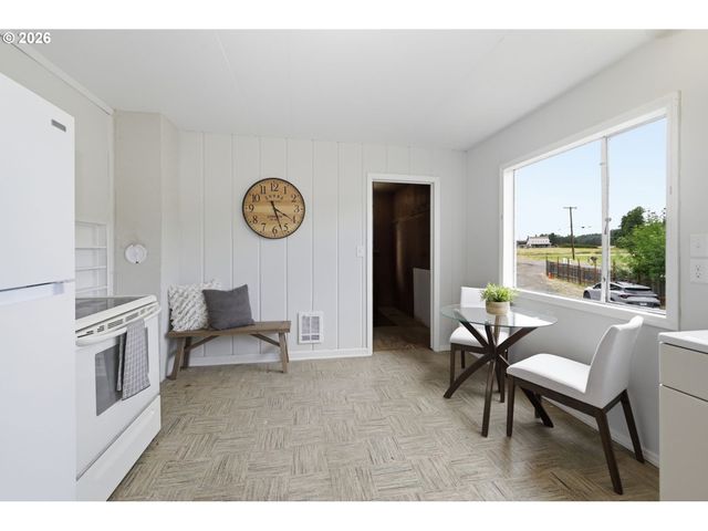 37340 CAMP CREEK Rd, Springfield, OR 97478