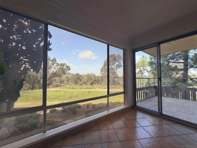 5706 Baltimore Dr 350, La Mesa, CA 91942