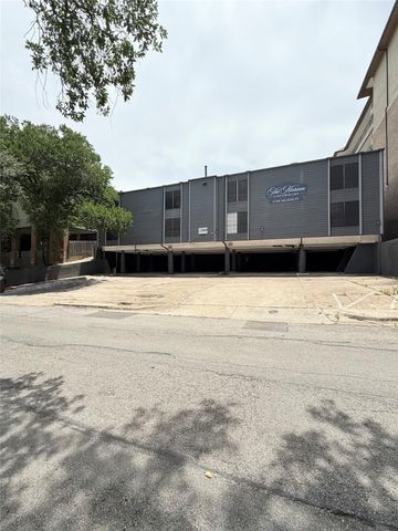 2704 Salado ST 106, Austin, TX 78705