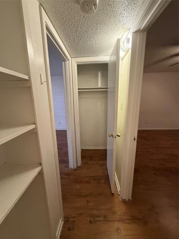 2704 Salado ST 106, Austin, TX 78705