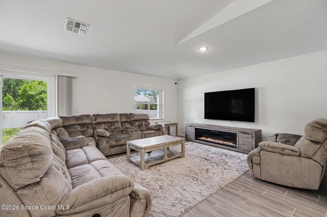 1257 Theresa Street SE, Palm Bay, FL 32909