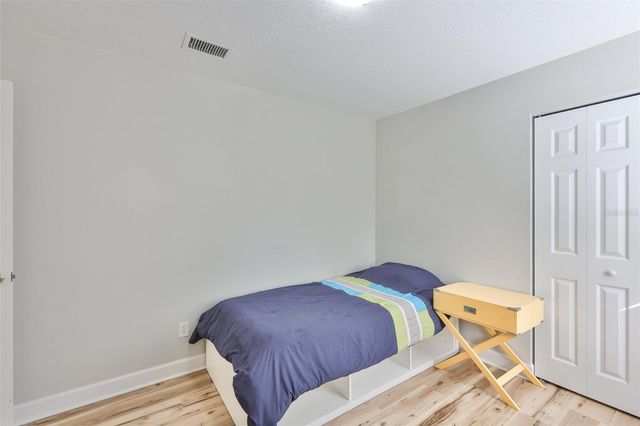2331 W CHESTNUT STREET, Tampa, FL 33607