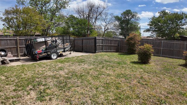 2510 Larchmont Drive, Mesquite, TX 75150