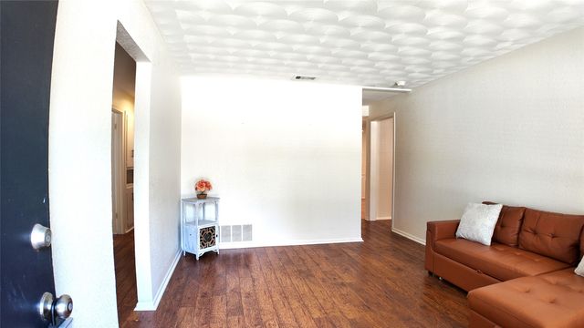 2510 Larchmont Drive, Mesquite, TX 75150