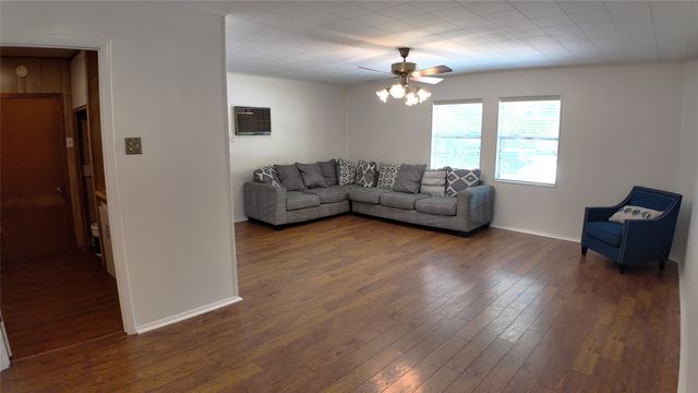 2510 Larchmont Drive, Mesquite, TX 75150