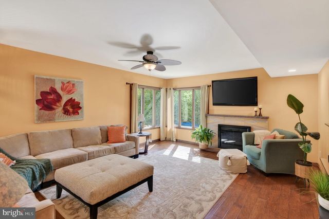 91 CARLTON AVE, Marlton, NJ 08053