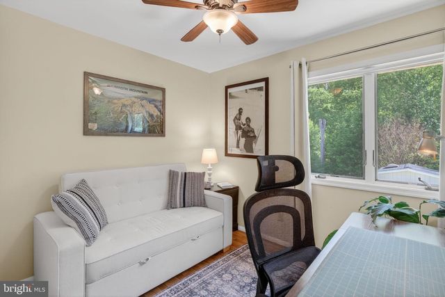 91 CARLTON AVE, Marlton, NJ 08053