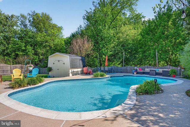91 CARLTON AVE, Marlton, NJ 08053