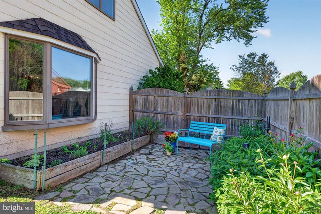 91 CARLTON AVE, Marlton, NJ 08053