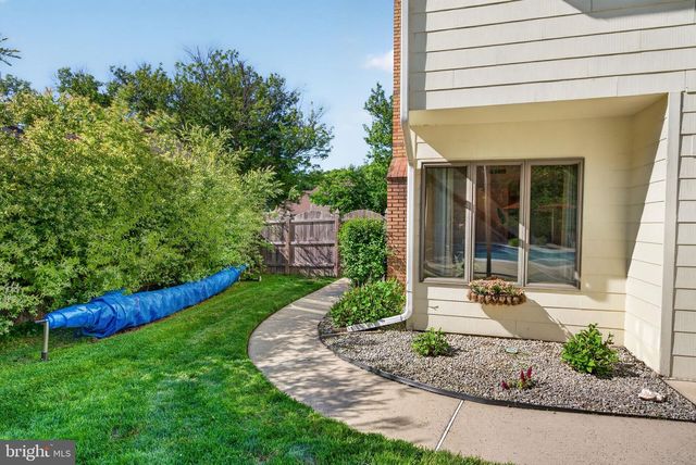 91 CARLTON AVE, Marlton, NJ 08053