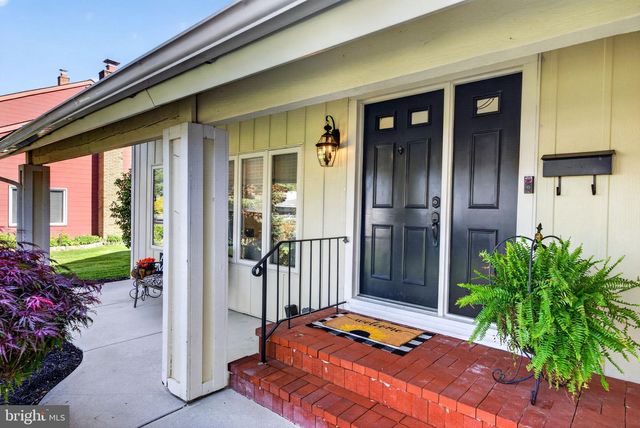 91 CARLTON AVE, Marlton, NJ 08053