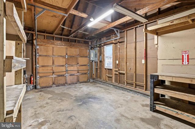 2 NORMANDY DR, Medford, NJ 08055