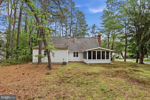 2 NORMANDY DR, Medford, NJ 08055