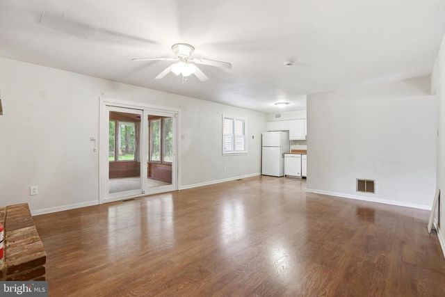2 NORMANDY DR, Medford, NJ 08055