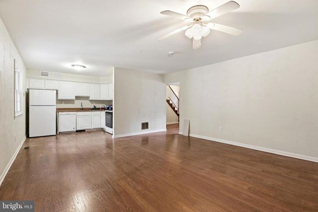 2 NORMANDY DR, Medford, NJ 08055