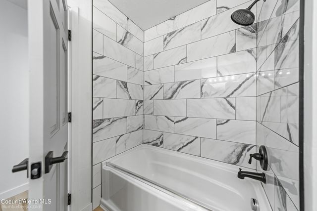 117 S Pinewood DR, Post Falls, ID 83854